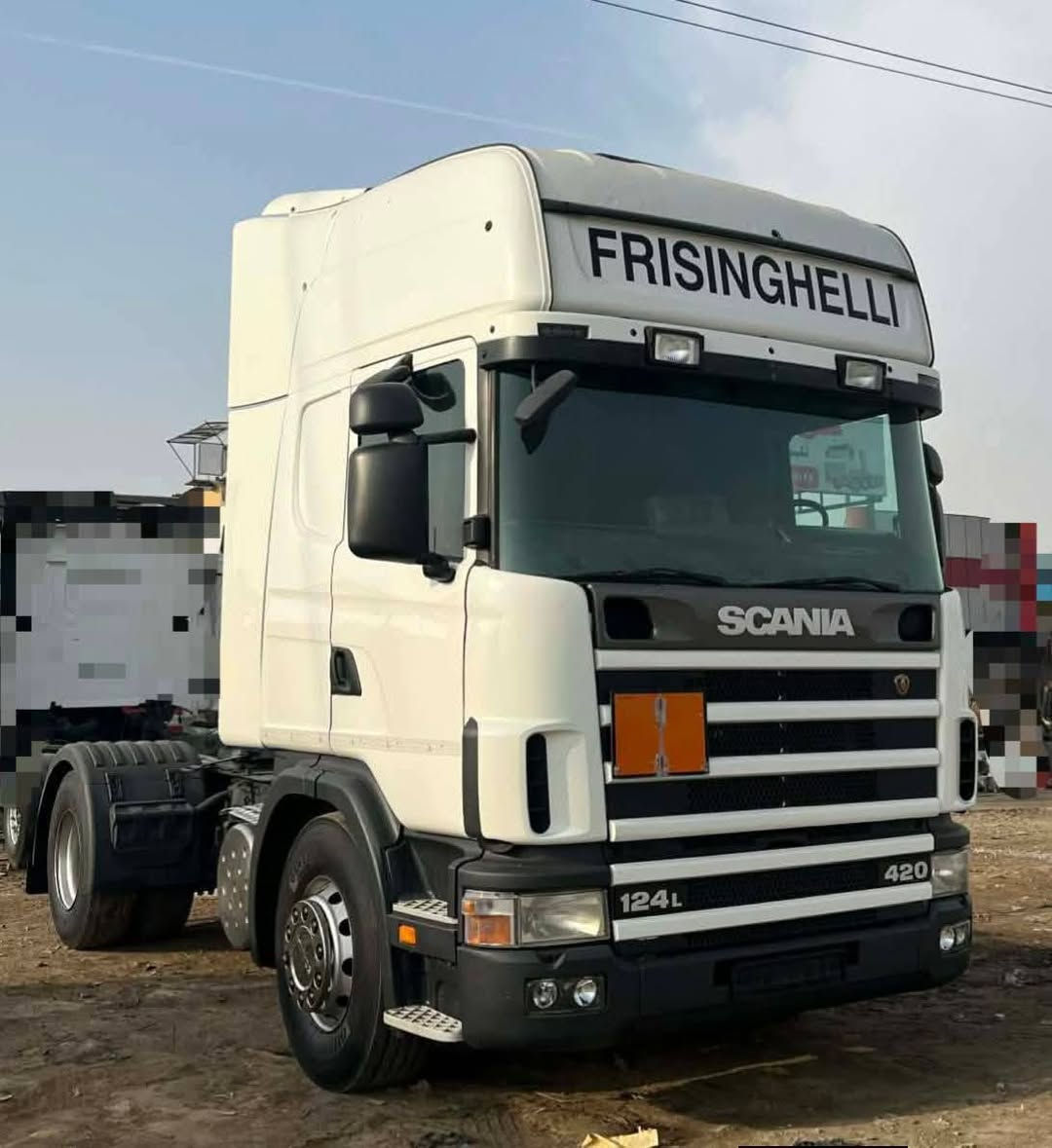 سكانيا للبيع 2004
‏محرك انجكتر خطين 6 سلندر لا بخار  لا صرف 
‏كير 900..3/3 عادي 
‏شاصي مكفول من كلشي 
‏ملاحظه سياره بدون ارقام 
‏السعر 90 ورقه وا بيه مجال الشراي
‏العنوان بغداد سياره جديده معنه كلمه
‏‪***********‬
