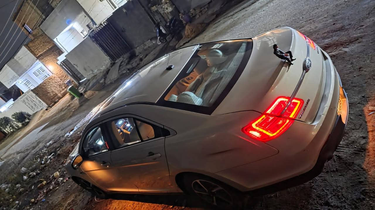 سلام عليكم
فورد توريس موديل2017 للبيع 

المواصفات ⬇️
لمتد

فتحه سقف 
كشنات تدفئة تبريد 
سترين كهرباء 

رادار 
كامره خلفيه 
برده خلفي
حساسات امامي خلفي
كشنات كهرباء 
شاشه SONY
تدفئة تبريد شغال

كشنات خزن 
اشاره ترحيب 👋
فتح ذكي 
بصمه أبواب 
كود الباب ⬇️
تحكم سترين + تثبيت سرعه، 🫷

كير ومكينه خير من الله 👋

صدر أمامي خلفي نظيف نسبه 90% تقريوات

السعر 135 قابل للتفاوض 

للأستفسار *********** اتصال أو مراسله واتس اب
