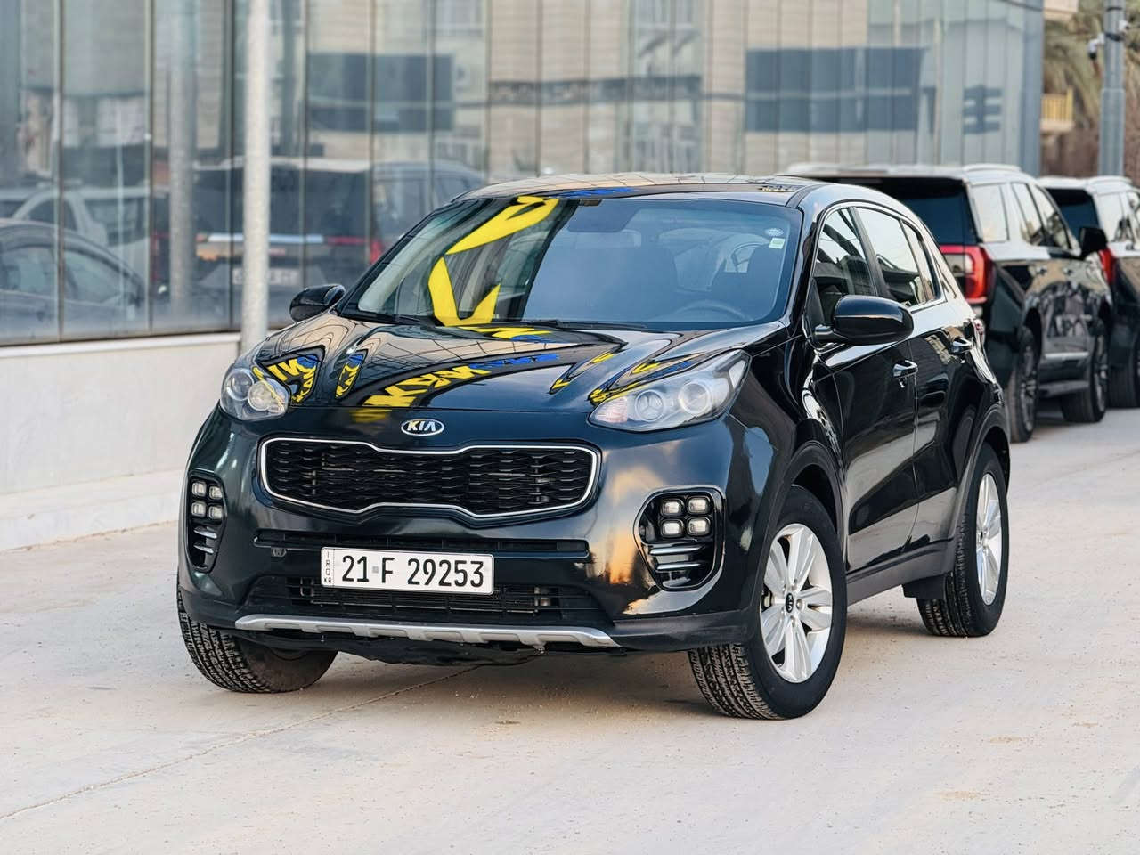 كيا سبورتج موديل 2017 وارد امريكي حادثه جاملغ امامي وحافة البونيد بدون دواخل رقم سليمانيه بسمي تريد وكاله تريد تحويل مواصفات شاشه وكامره تبريد خلفي محرك 2500 ويل كب بلادي السعر 147 وبي مجال مكان السياره خانقين ***********
