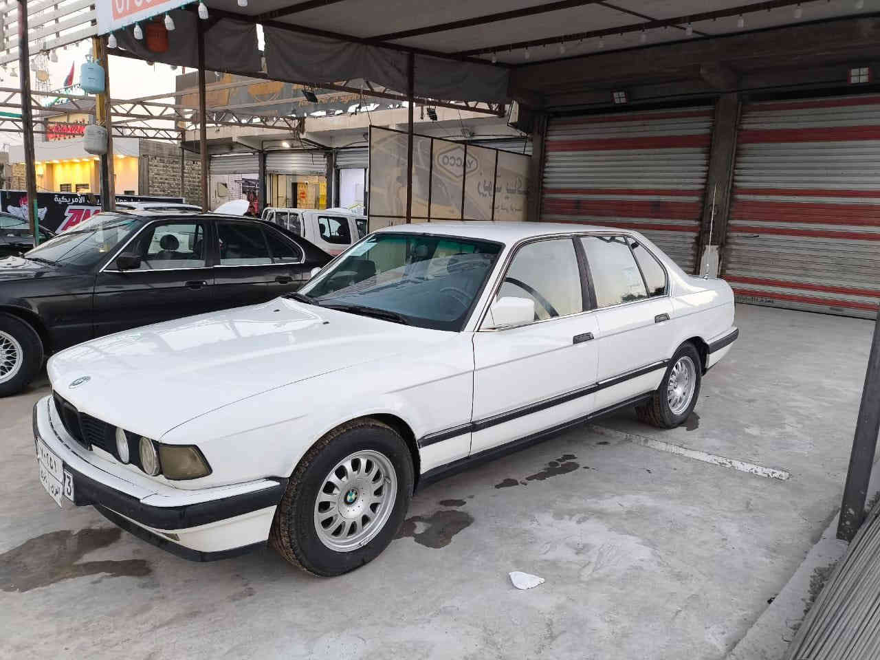 السلام عليكم بي ام  730 للبيع موديل 92 مكفولة من كلشي
صبغ حزام بدون قطرة صبغ على القمارة والبنيد والجنطة 

مكفولة من كلشي حدادية جديدة وتخم تايرات و كهربائيات جديدة بالكامل ومرتبة 

سيارة جاهزة من كلشي امانة الله 

السيارة خير من الله من كلشي جاهزة جهوزية تامة

مكانها الديوانية المركز

سعرها 70 

للاستفسار اتصال على الرقم ***********
