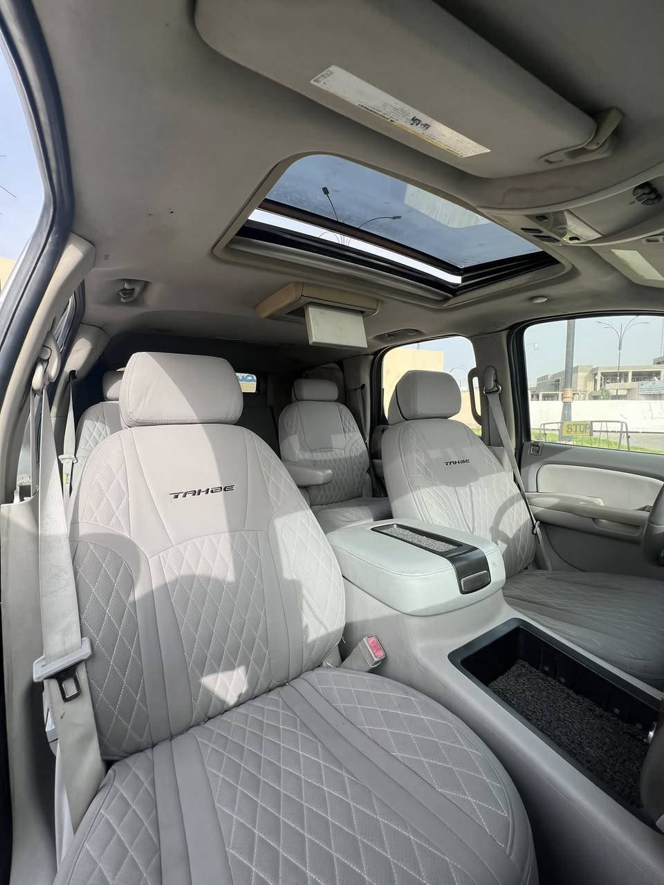 يوكن SLT 2007
سياره جاهزه فول موصفات
مكينه 5300 بيها لاستيك ولف
كير جديد
السياره كشنات VIP ملكي جلد ونضيفات وانا مدوشمها
فتحه طكين
كراسي السايق والعبري كهرباء
تبريد خير من اللّٰه
لايت زنون اصفر
حداديه ٨٠٪
شاشة وكامره خلفيه
شاشه وسطيه للركاب الخلف بس ما رابطها وللعلم السياره مرشوشه جماليه ومكفوله من الضربه القويه والجفيه والكلبه والكص
سياره جاهزه وحلوه وبالعافيه ع الي ياخذها
مكانها بغداد
رقم بغداد الجديد وباسمي تحويل مباشر
الاتصال ع الرقم مامتواجد ع الفيس
0773 021 1228
السعر 155 وبيها مجال قليل
