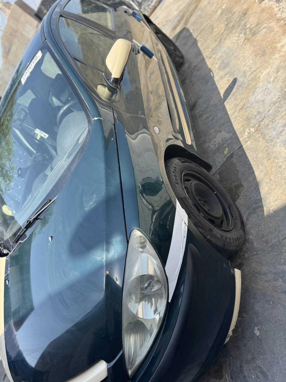 السلام عليكم
بيجو فرنسي 307. 2005

رقم بغداد  سياره جاهزه من كلشي 
سياره ناعمه ومرتبه وعلى ايدي 

السعر 52  وبيها مجال 

مكاني الرمادي التاميم  

0 783 843 0257
