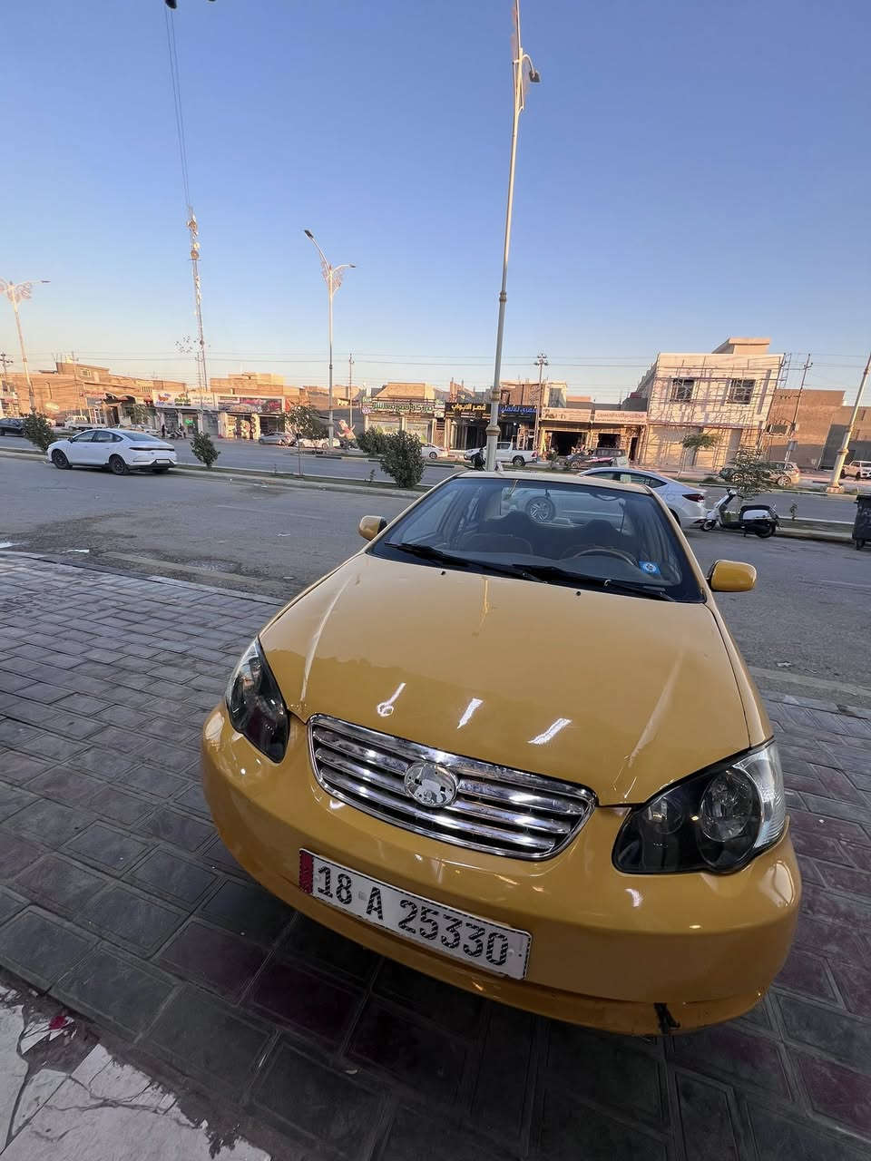 السلام عليكم بيوايدي اف 3 موديل 2011 السياره نضيفه وخير من الله يعني متعوب عليه ادامه كامله تخذه جاهزه رقم بابل نكليزي  سنويه تنتهي 30  تخم تاير جديد باتري جديد نوزلات بلاكات عبوت فيتبم  كله جديد مكاني كربلاء  السيدين مال محطت سماء كربلاء ***********
