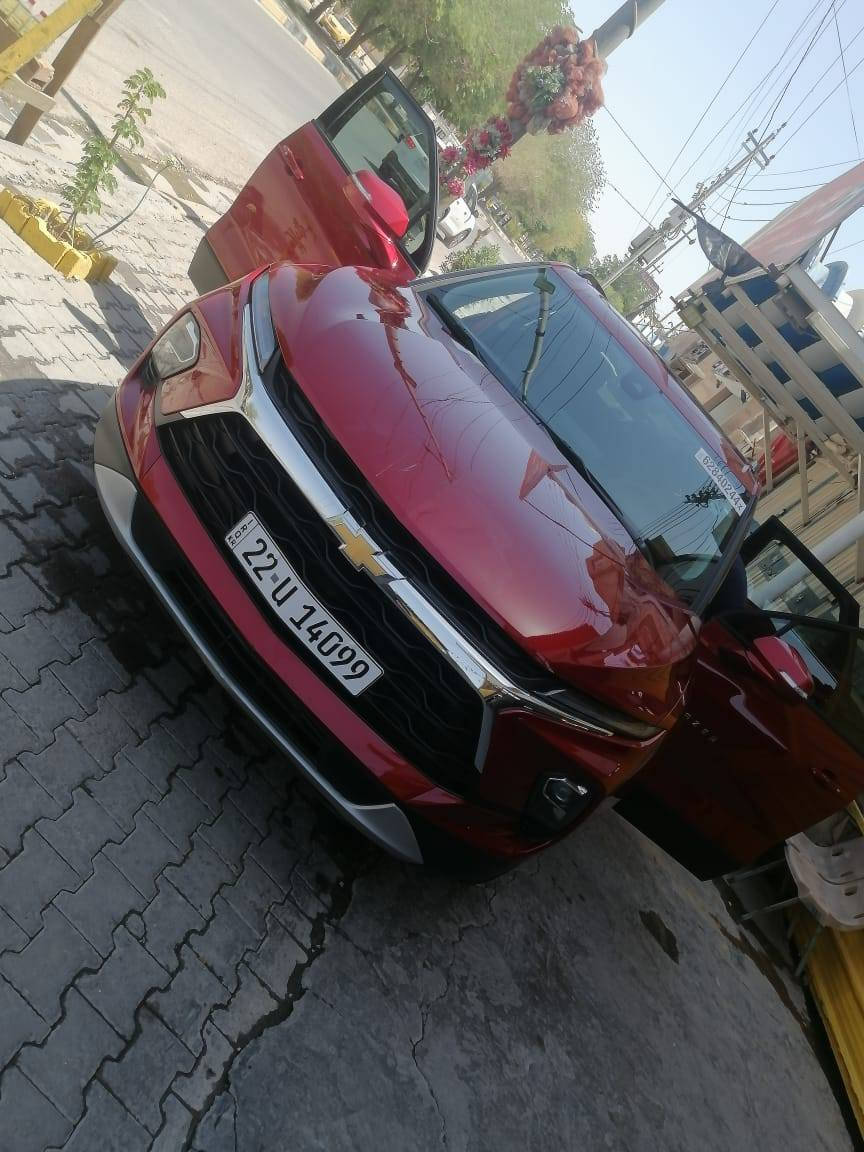 السلام عليكم
سياره للبيع
شفروليه بلايزر
موديل 2024
فئه السياره LT3    1/1
  محرك اربعه سلندر 
مشي 3000 شبه زيرو 
رقم اربيل دخول جديد
صور الحادث موضحه بالصور
الاتصال ***********
