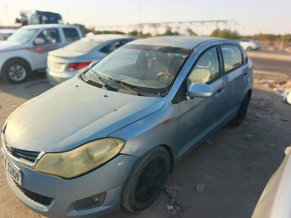 السلام عليكم شيري فلاوين موديل 2011 للبيع رقم واسط انكليزي بأسمي كير ومكينه خير من الله تبريد شغال كهربائيات كلها شغاله سنتر لوك جام كهربائي
حدادية نص عمر 
مكفولة من الضربه فقط بيها خياسات بسيطه

السعر 25 ورقه 
مكاني الوركاء

رقمي ***********
