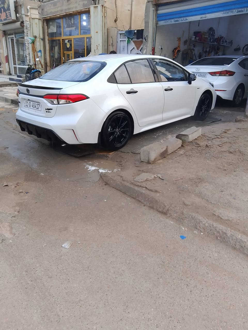 السلام عليكم للبيع كورولا هايبرد موديل 25 بلاك اديشن مكفوله الصبغ وضربه وحتى البارد ماشيه 16 الف سعر 162 وبيه مجال للشراي ***********
