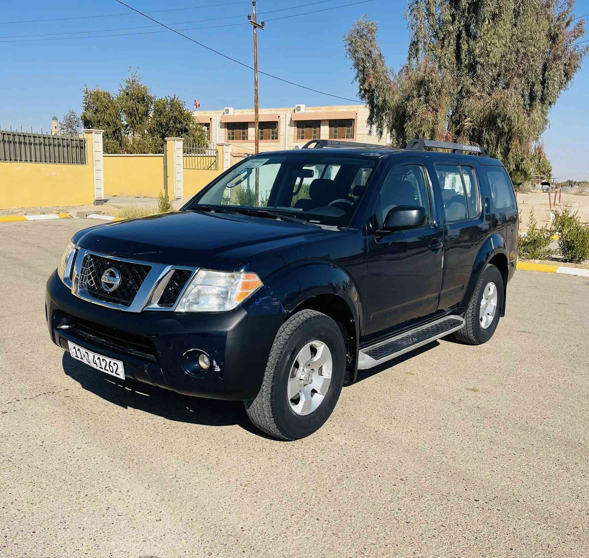 السلام عليكم
نيسان بافندر للبيع
موديل 2008امريكي
محرك سته سلندر 4000
السياره جاهزه من كل نقص 
محرك لا تبخير ولاتنقيص ولاصوت ولامفتوح
كير صدر امامي خلفي كله تمام
تبريد شغال 
السياره مصبوغه حزام جماليه حادثها من امريكا جوملغ وبنيد بدون دواخل قماره تكم بدون صبغ 
غرفتها كلش نظيفه 
عدادها 182حقيقي 
رقم بغداد الجديد
السعر 83وبي مجال للشراي
للاستفسار ***********
