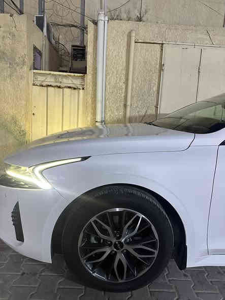 السلام عليكم 
k5 للبيع 
موديل 22  سعر 197 

مواصفات خليجي كفاله عامه محرك 2000 دوش كشنات جلد 
قطعتين تبريد 
تشغل عن بعد 
كشن كهرباء 
5 وضعيات قياده 
رادار خلفي امامي 
ترحيب عند الاقتارب
ماشيه 63 
سياره جديده عل وضع الشركه 
بيه فقط شخط جداً بسيط 
رقم اربيل الجديده بسمي 
مكاني بغداد الحريه 
للاتصال على الرقم ***********
