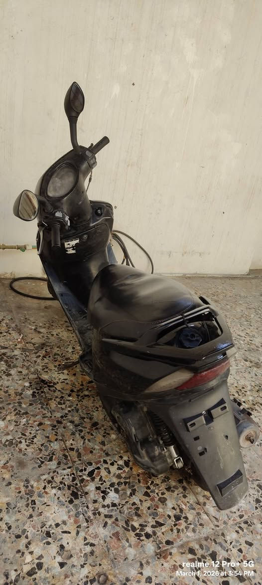 دراجة ماكس منغولي
نظيفة ومعمرهة مكينتهة نظيفة 
شلعتها حلوة 
بس نقصها دشبول 
السعر ب400 وبيها مجال
للتواصل ***********
عنوان الحرية او الطوبجي
