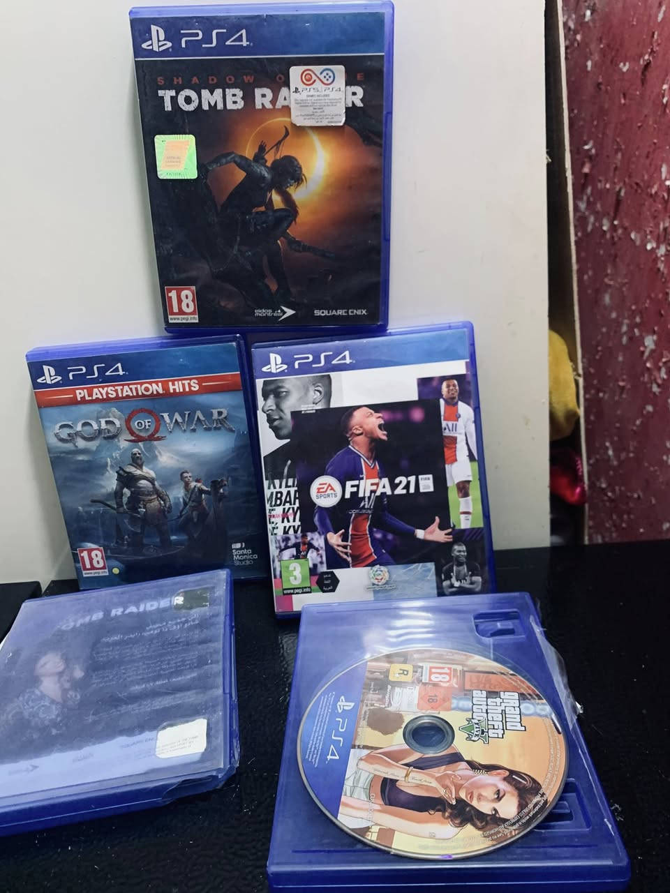 بلي4او لايم يدتين واحد اصلي خمس اقراص هارد 1تيره سعر245او بي مجال رقم واتساب ***********
