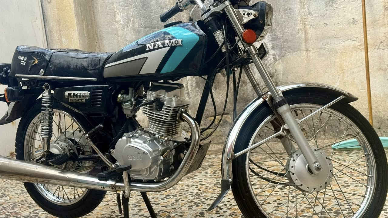 للبيع
السلام عليكم دراجه ايراني اصلي شلامجه الوكيل سيد خلدون موديل 2023 اوراق كامله، المكينه ما مفتوحه ابد والنظافه كدامكم السعر مليون و350 وبيها مجال شي بسيط لشراي رقم التواصل 
***********
