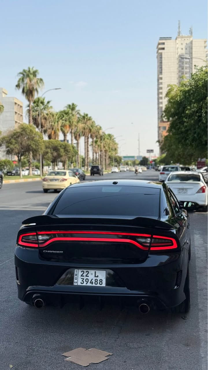 دؤج مؤديل ٢٠١٥ گير و مه كينه به شه رته نه كرايته وه ده نگ بوخار به شه رت ره قم و سنه وه ي نوئيه به ناو خؤمه بئ موشكليه جوار تايه ي و ويلي نوئ بؤ به ستراوه بي كيشه يه 
سه ياره كه سفري هه وليره شه ركه هارلمه ٨٤mil رؤريه روني نويه هه موو شتيكي به شه رته بي سبوخه يه ك تحديل هه يه مواسه فات Sxt شاشه گه وره يه هه يكلي كامل جوانكاري بؤ كراوه به شه رت نرخي ١٨٠ مه جاليكي كه م  برايانه تيدايه له گه ل ريزم. *********** أربيل, العراق
