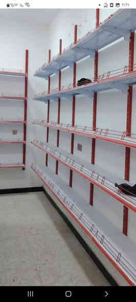 رفوف جداري وسفينه وسطيه للبيع مكان بغداد الشراي يتصل ***********ويوجد توصيل
