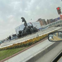 من رخصة الادمن المحترم عندي سيارة و اشتغل تكسي داخلي و توصيل من الباب ...