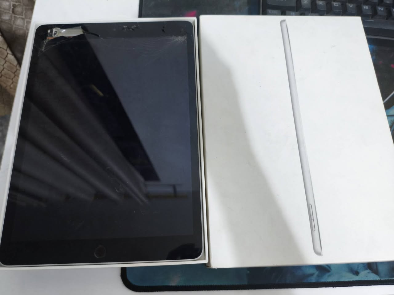 ايباد 9 نضيف مامفتوح غراضه كامله  مستعمل اقل السنه به 200 وا بي مجال


**إذا كنت صاحب هذا الإعلان وتريد حذفه لأي سبب، رجاءا أرسل رسالة إلى الدعم الفني**