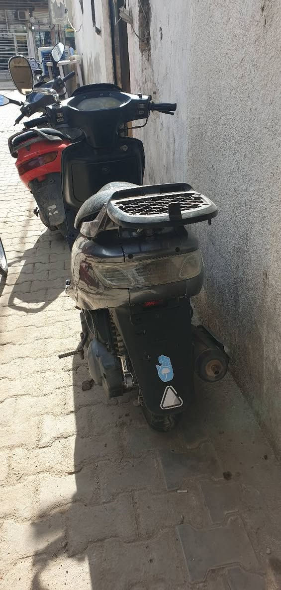 سلام عليكم دراجه فراشه للبيع  كفاله عامه كلشي مابيها محرك مامفتوح  تايرات جدد كهربائيات كلها شغاله  سعر575بيها مجال مكاني نجف مشخاب رقم التليفون ***********
