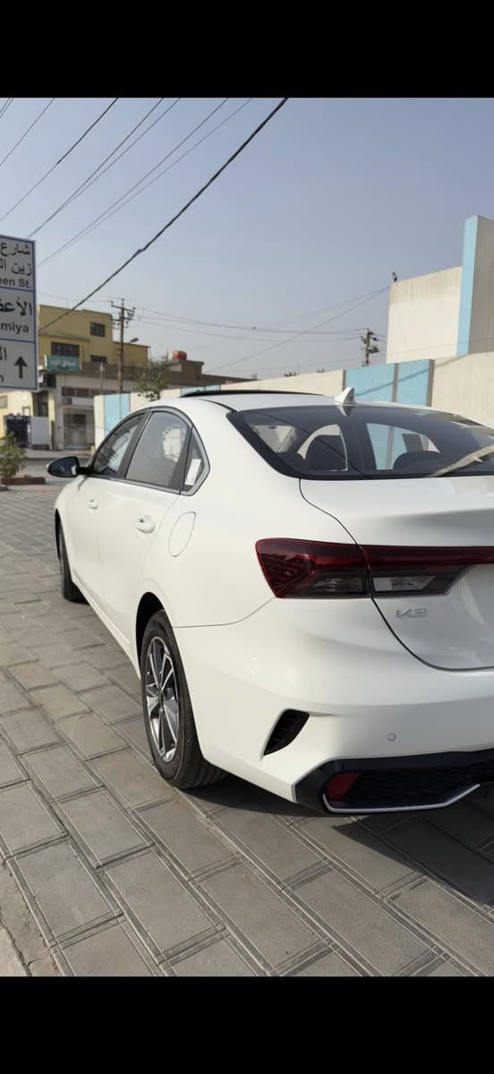 سلام عليكم شباب
البيع نقد او اقساط ((موضف حصراً))
كي ثري للبيع موديل 2024
السيارة فول مواصفات ماشية 8000k يعني جديدة
ماصفات السيارة 
١-بصمة 
٢-فتحة 
٣-تحكم ستيرن 
٤-مري شفط 
٥-بنوراما 
٦-حساس امامي خلفي 
٧- كامرة 
٨-اشاير بلمري 
٩-كشن جلد 
١٠-نقطة عمياء 
١١-لايت زنون 
١٢-انارةLED
١٣-مانع نزلاق 
١٤-وتو هولد 
١٥-اربع وضعيات قيادة سبورت - يكو - نورمال - وطبيعي 
محرك السيارة 1500 دبل نوزل يعني  السيارة خير من لله والسيارة اباسمي اتريد تحويل تريد وكالة تدلل والسيارة مكفولة عدة هاي الطخة الي بل جاملغ والباب مال دراجة 
مكان السيارة بغداد والشراي يتصل
***********
***********
