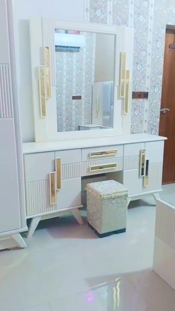 تم تنصيب غرفة الاخ خالد النداف 
بتوفيق يارب  دار السعادة 
العنوان بابل الحمزة الغربي لتواصل على وات ساب ***********
مجمع أسمارت للاثاث الحديث ومفروشات معرض أبو سجاد
