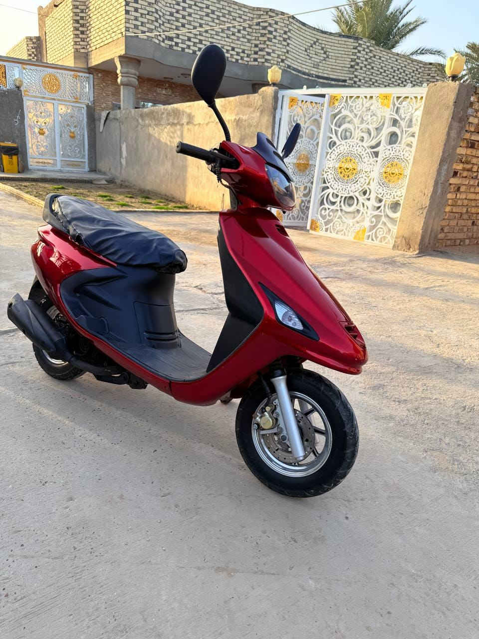 فراشة فحل للبيع جاهزة من كلشي السعر 450 او بيه مجال مكان نجف 
واتساب ***********
