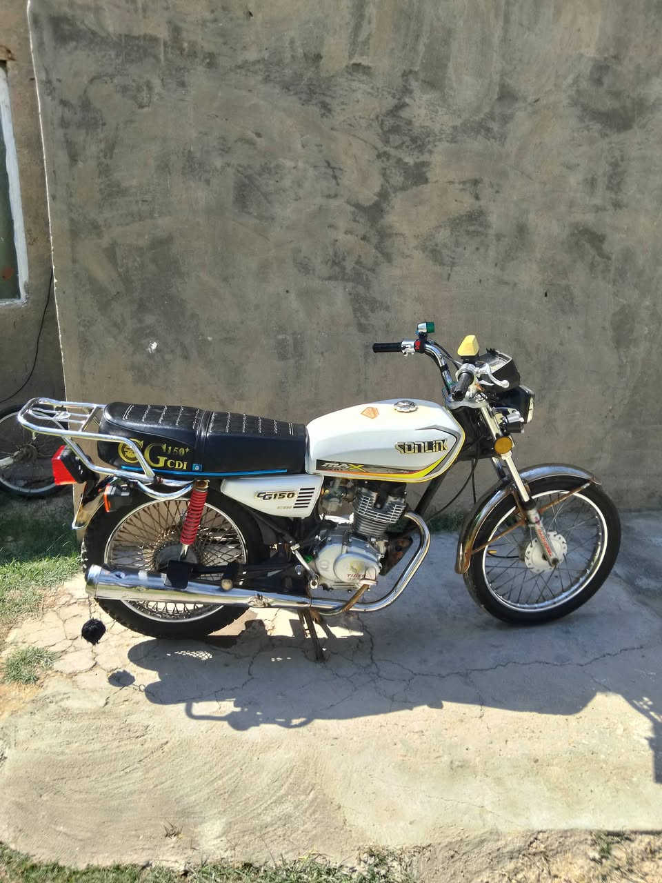 سلام عليكم اخوان دراجه للبيع 2018 كهربائيات شغاله تايرات نضاف محرك مفتوح دراجه خير من الله بس شويه
الشاصي مايل سعرها 490 وبيها مجال مكاني بابل المسيب
يم سكت القطار قريبه عن محطة وقود السلامين للاستفسار الاتصال على الرقم ***********
