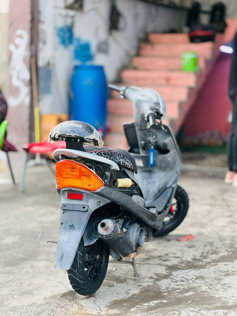 سلام عليكم. 
 دراجه من نوع ماكس طالعه بشهر 7طالعه من لرمبه بكلات موجود مالته كفرات كله ختم واحد وموجودات السعر مناسب لأتصال على الرقم***********
