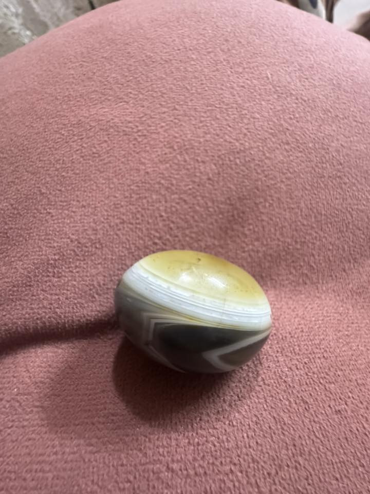 سلام عليكم حجر سليماني قديم نادر السعر 50الف قفل
إذا يعجبك تواصل واتساب***********
