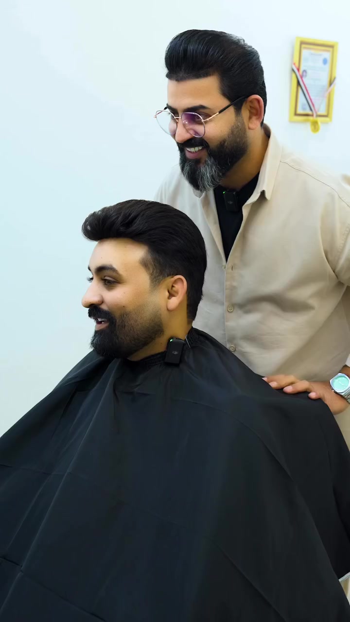 تعاني من تساقـط الشعر والفراغات 
شعرك خفيف وتعبان ومتقصف 
عنــدك صلع وراثي وشعرك طايح
رجــع شعـرك الاصـلي ويانه
الحــل مــع الكوافير كاظم 
بوستـيجات شعـر طبيعي 
بوستيجاتنا تتمـيز بالآتي 🔥:
⚫️الخط الأمامي يكون  طبيعي.
⚫️وزنها خفيف جدا علي الرأس .
⚫️تسمح بدخول الماء والهواء .
⚫️موجود جميع درجات لون الشعر وفصيل الشعر وكثافة الشعر. 
⚫️الاصق الطبي لدينا  مطاطي  قوي  وليس  علي الرأس كلها. 
⚫️تناسب جميع البشرات الدهنيه والحساسه. 
⚫️أسعارها مناسبة على حسب مساحة المنطقة الفارغه
للحجز والاستفسـار 📞 ***********
او قوموا بزيارتنا بعنواننا الرسمية 
📍العـنــوان : البصرة الـقديمة - قرب جامع البصرة الكبير - مقابل تقاطع بشار

رجــع شعـرك الاصـلي ويانا
