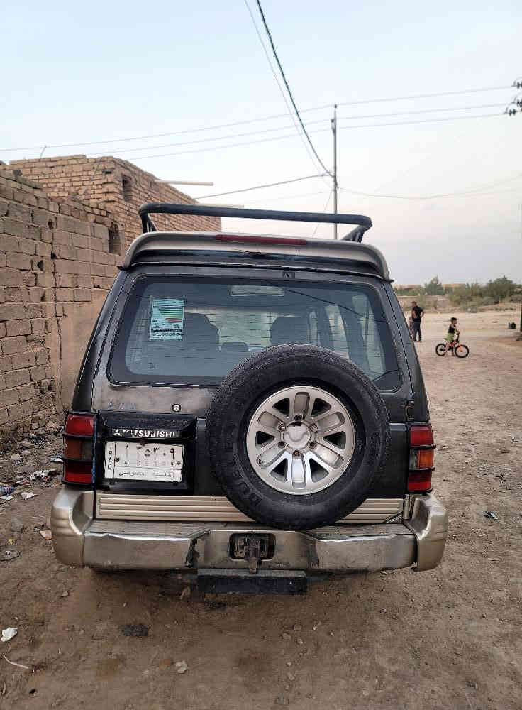 السلام عليكم باجيرو موديل ٢٠٠٠ مكينه كاز السعر ٣٥ وبيه مجال لشراي مكان السياره ***********
