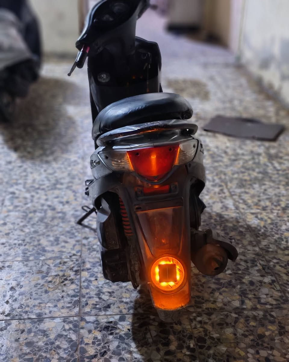 السلام عليكم عندي دراجه ماكس مضلع مكينه شلعه ومعدل تشك الكاع كهربائيات نكره سلف در بلاديه كفرات ختم واحد السعر 350وبيه مجال  العنوان بغداد مدينة الصدر: الرقم ***********
