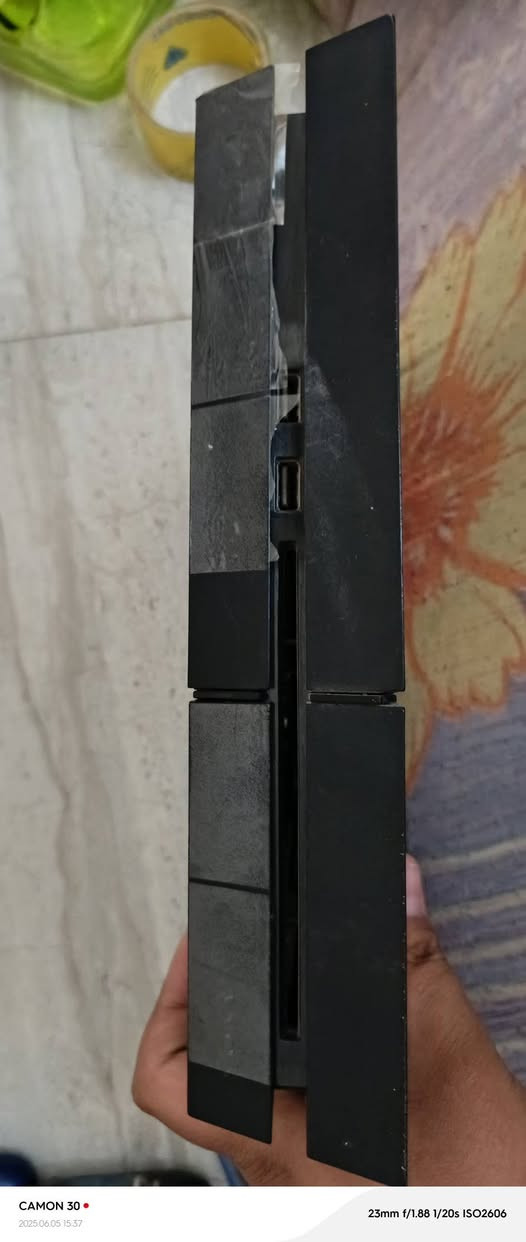 سلام عليكم 

PS4 

فات ذاكره 512

العاب 7 

1 :  GTA5

2: THE CREW2

3: كريتوس 2

4:PES 26

5: PLAK OF 6

6:PATLFELD 1 عربي

7: PATLFELD V عربي
جهاز نضيف 

ويا كيبل تشغيل

و كيبل HDMI

و جويستك عدد2

السعر: 210 و بي مجال

رقم للاستفسار:***********
