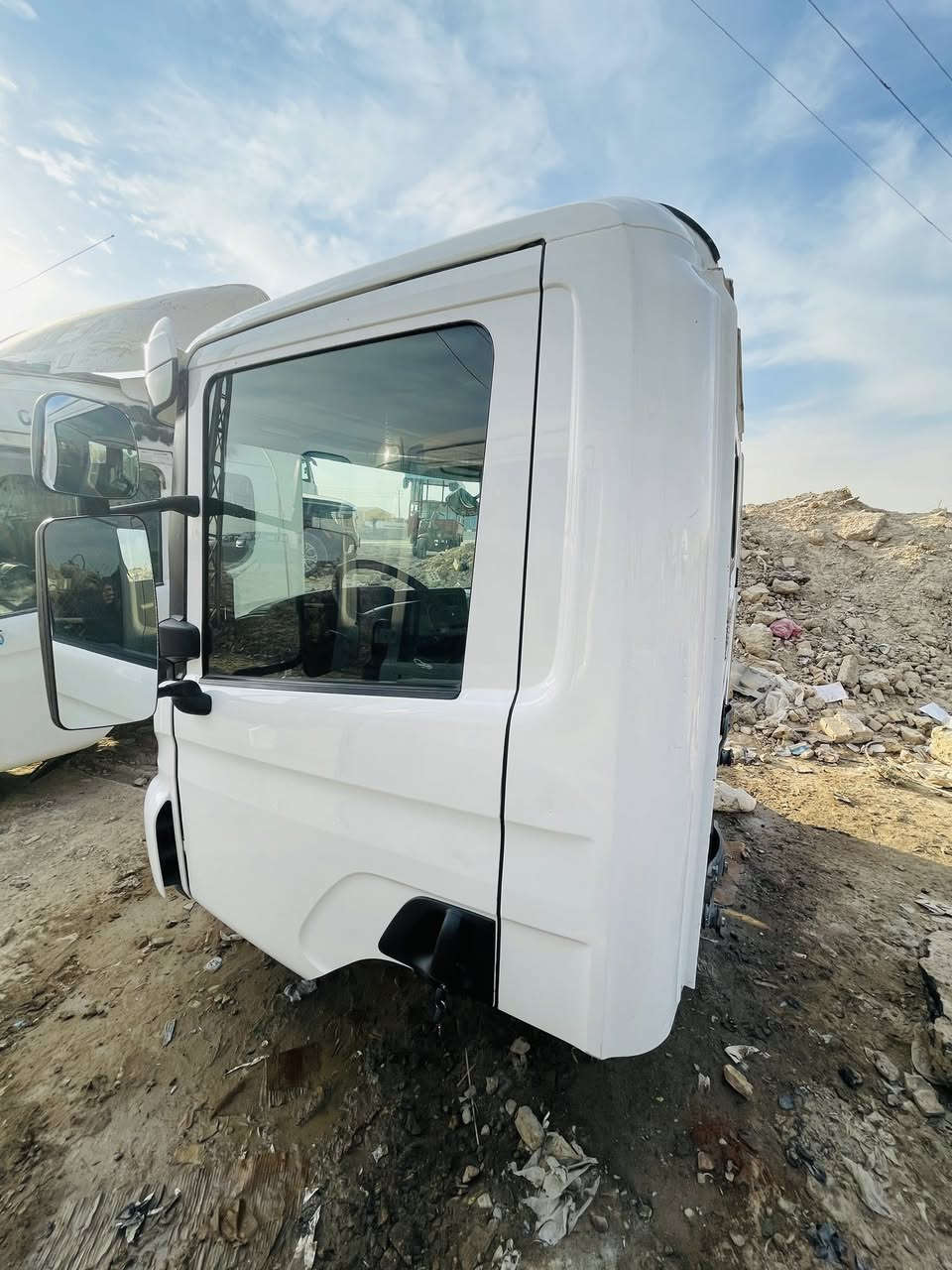 قمارة سكانيا موديل 2014 اوربية العنوان بغداد جرف النداف للاتصال ***********
