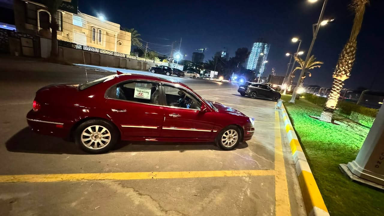 سوناتا وفود
كير ومكينه جديدات 
مكينه V6 2700 
صدر امامي خلفي جديد 
منضومه تبريد كامله جديده 
ويل 16 
لايت زنون عالي ناصي 
تاب اندرويد الحجم الكبير 
كامره دواره 
داخل بيجي صاج ملكي 
تكم شواصي لغود قماره مكفولات 
السياره صارف عليها كلش هواي و اكثر غراضها من ابو عراق 
ب اسمي وشرط التحويل  سنويه جديده و ارقام  انكليزي وهزه جديده
السعر 71 وبيها مجال بسيط حق الجيه واني ب الخدمه 
***********

