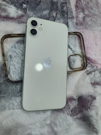 آيفون 11 • ١٢٨ • بطارية ٩٤