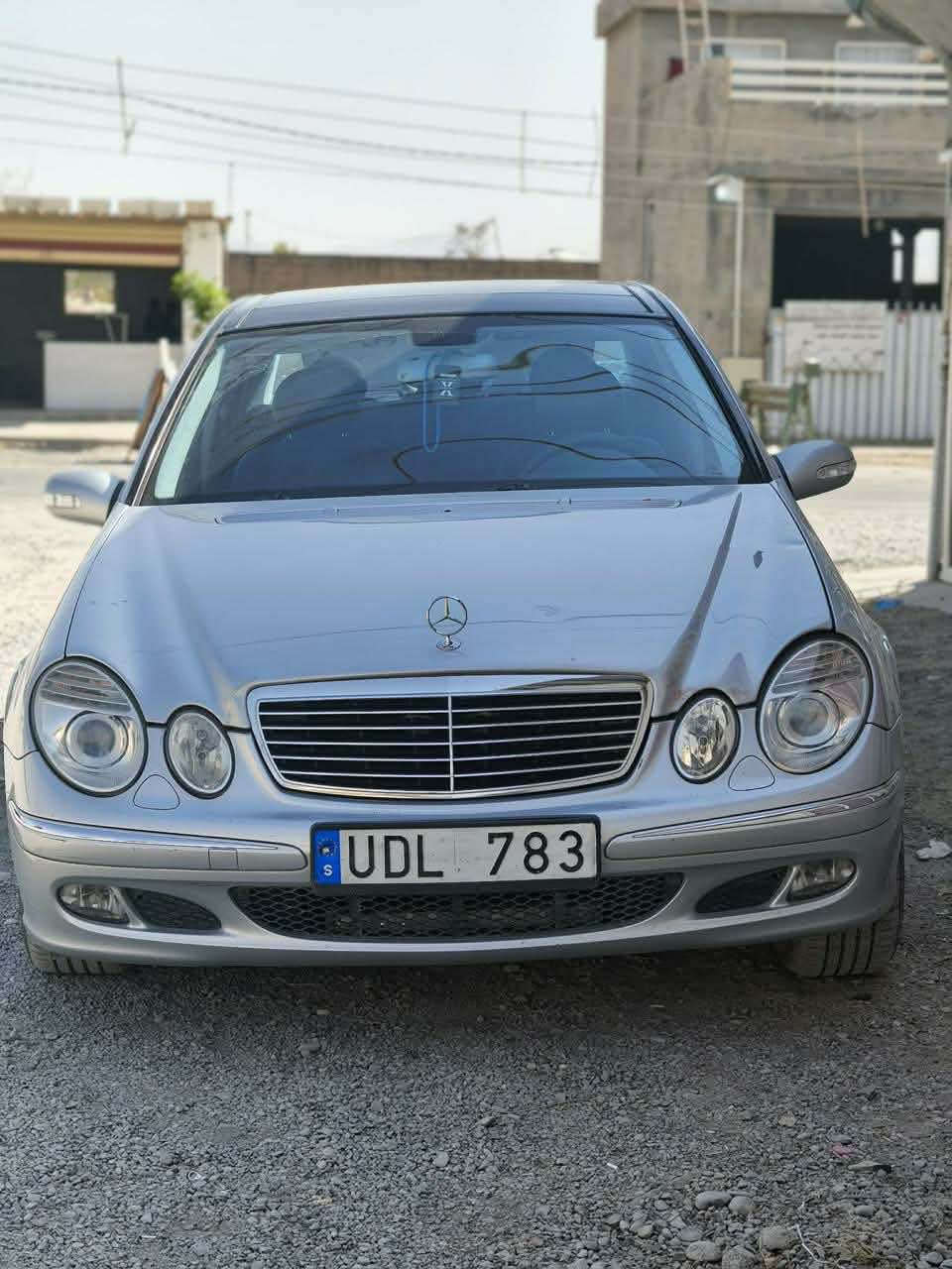 AmG E 320

ساخ ساخ ساخ 

سلاوی خواتان لێبێت ئەم سەیارە بۆ فرۆشتن 
هەموو گیانی بەشەرت مەنەفێست ئەسلی ابراهیم خەلیل 
سعری خوار بازار دەفرۆشین 
بێ بۆیاخ و سارد و شت 
قەپات مواسەفات پانۆراما 
هی خەلک سەقف و حیزامە 
هی ئێمە بێ بۆیاخ بە پارەی ئەوان

***********
***********
ڤایبەر وەتس ئەپ هەموو شتی لەسەرە 
مشتەری نی سەرمان مەیەشێنە رانية, السليمانية
