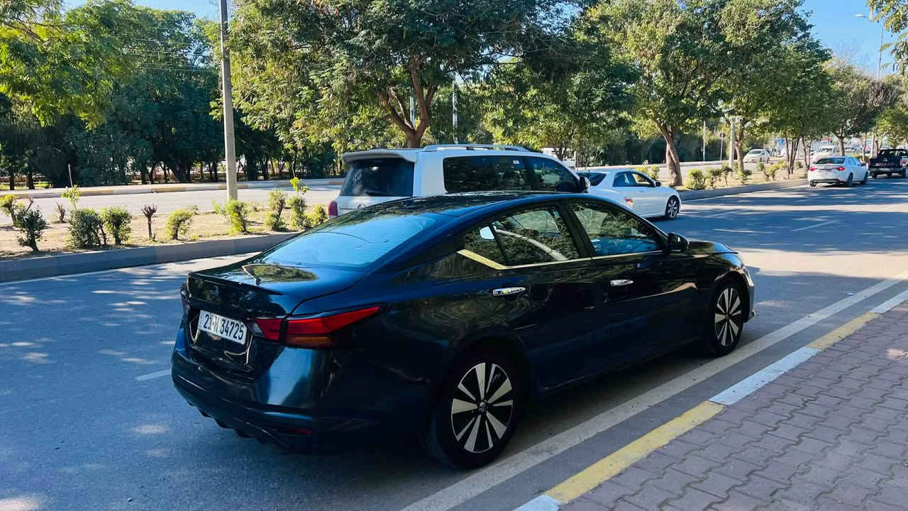 نیسان التیما 2021 مواسەفات SV. بۆیاخی 5 پارچەیە سۆنەر و رەقم شانسیم داناوە. گیر و مەکینەی بئ عەیبە ٦٠ میل رۆیشتوە. سەنەوی و رەقم تازەیە تاکو 2027. سەیاریەکی پاکە ١٤ گەلا غەرامەی لەسەرە لەدوای معامەلە دەیگەرینمەوە. سعر فرۆشتن 123 گەلا. 
شوین. کەلار
***********
واتس اپی لەسەرە
*********** كالار, السليمانية
