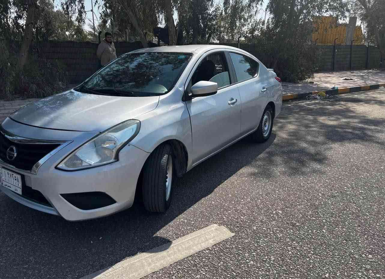السلام عليكم نيسان فيرسا موديل 2018 وارد امريكي فول مواصفات تحكم مري مثبت سرعه شاشه كامره تحكم ستيرن حادثها جاملغ وبنيد تبديل والجاملغ جهة السايق فقط صبغ بدون ضرر السياره رقمها بابل مشروع وطني بأسمي السياره كيرها كايم ومكينه وحداديه وتبريد جاهزه السعر 68 ورقه عنواني نجف حي الغدير ***********
 متواجد واتساب وماسنجر وخط *********** النجف, العراق
