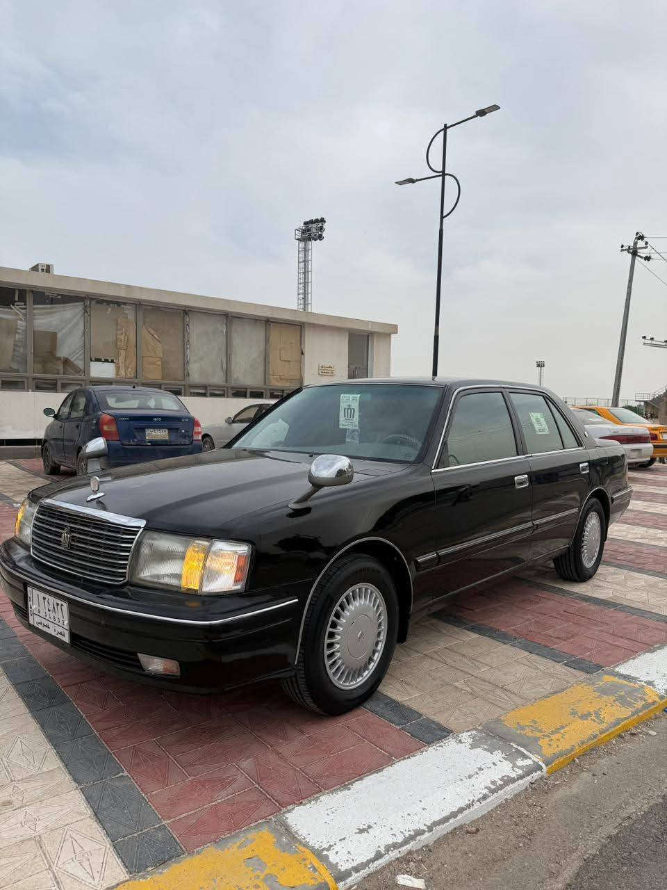 السلام عليكم
راس الثور تكم 
مكفوله من الضربه والصبغ العام 
مكفوله من الكصه والجثه
طخم تاير جديد 
حداده جديده 
تبريد شغال ثالج❄️
خلفي وأمامي 
سياره مشروع وطني
تحويل مباشر
محرك وكير كفاله 
كهربائيات كلها شغال 
موديل سياره 1999 اصل
دواخل السياره بلكارتون 
دوشمه جديده 
أرضيه جديده 
شاشه تاب كبير 
سماعات 4 دمام خلفي 
سياره جاهزه معنى الكلمه
وشرط احلى من الصور 
السعر 60 وبيها مجال حك الجيه 
للأتصال ***********
