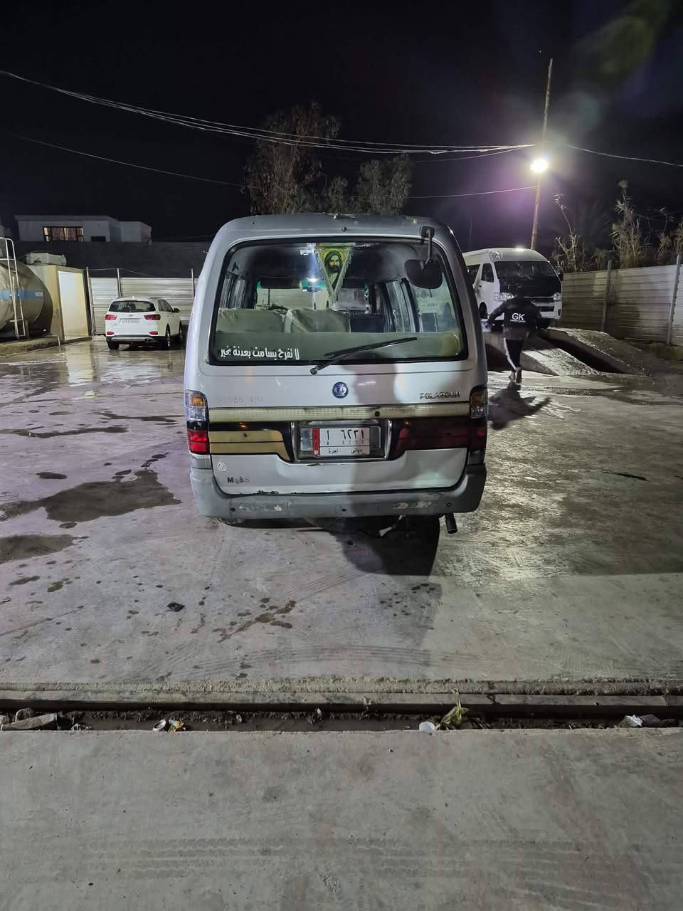 السلام عليكم سياره بولاكسه 2009 جير ومكينه ونجي بيها دخان تخم تاير السياره جاهزه دوشمه حلوه رقم الماني ديالى تحويل مصفره هيئه مرور عليها 700 عنوان بغداد رقم الهاتف *********** السعر ب 37 وبيها مجال
