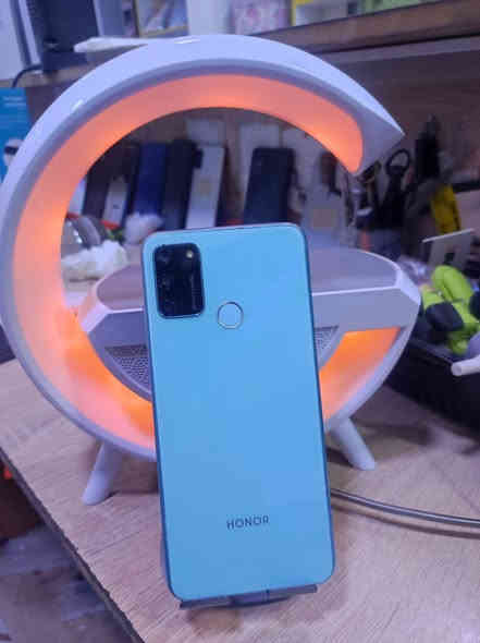 كلمن وسعره حله ابي غرق حي السلام
***********
