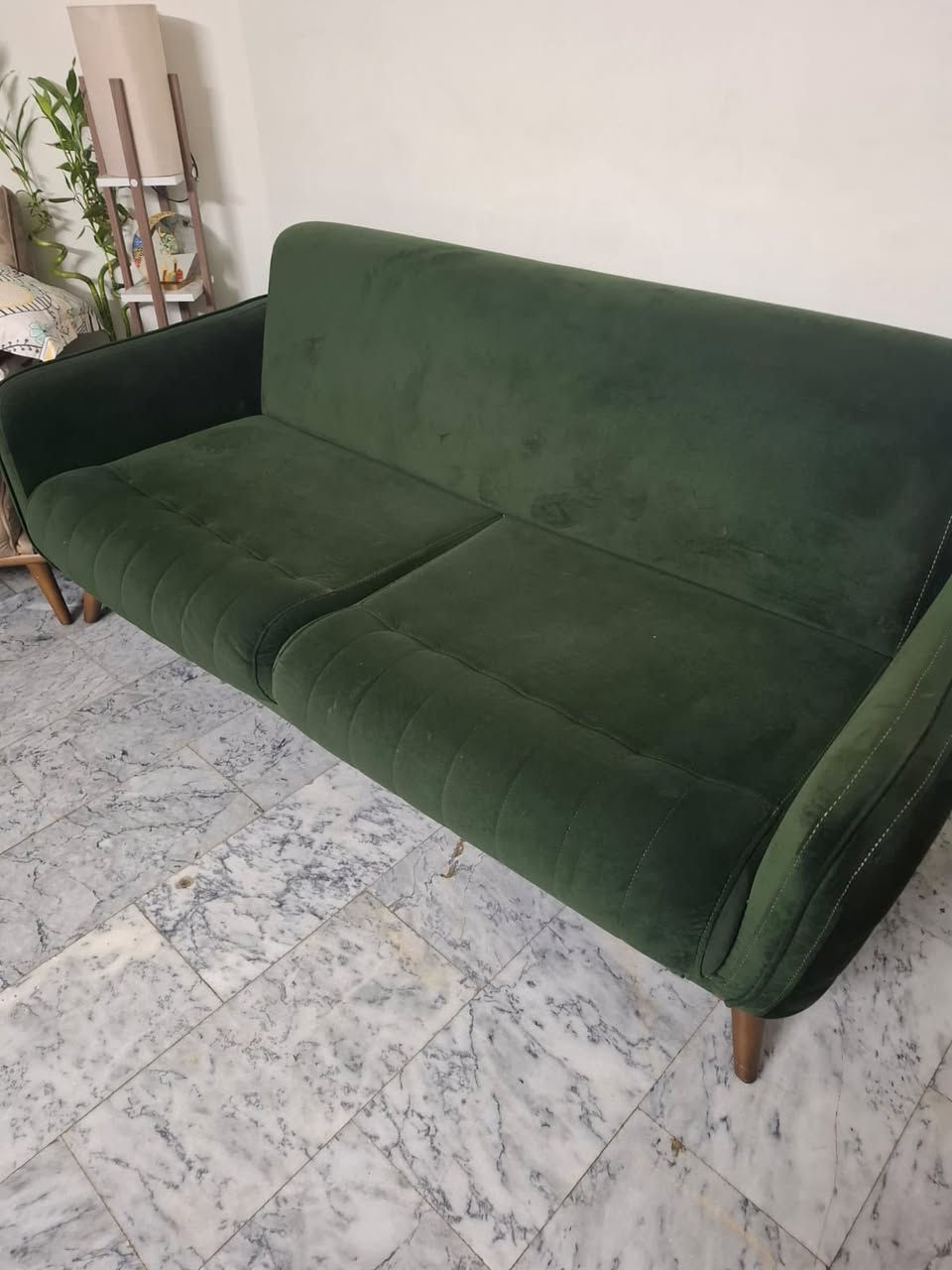 السلام عليكم
تخم للبيع مع طبله وسطيه نظيف جدا اخو الجديد 
يتكون من ٧مقاعد


**إذا كنت صاحب هذا الإعلان وتريد حذفه لأي سبب، رجاءا أرسل رسالة إلى الدعم الفني**