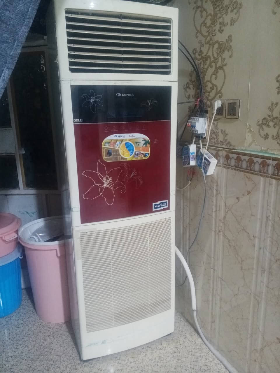 سلام عليكم سبلت 3طن البيع ياخضله ساعه له يبرد وشويه ويفصل مكاني البصره زبير سعره 450 ستفسار ***********
