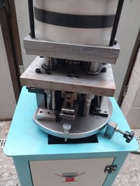 السلام وعليكم مكبس هواء مال المنيوم 6×1 صيني جديد السعر ٨٥٠ دولار بغدا...