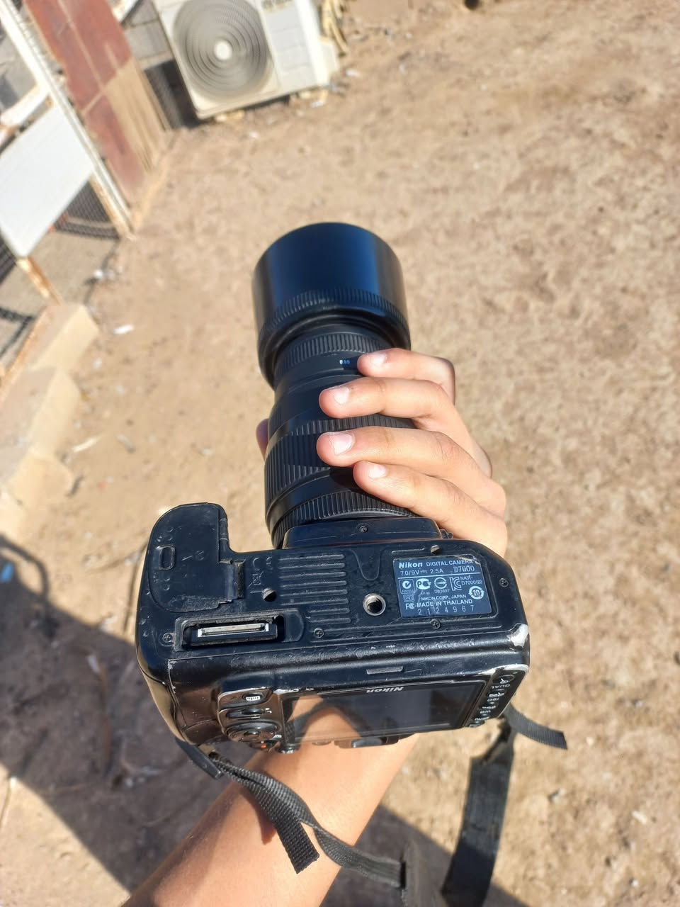 البيع كامره نيكون 7000Dفول دقه التصوير ملاعب عراس السعر250بيه مجال تفاصيل***********
