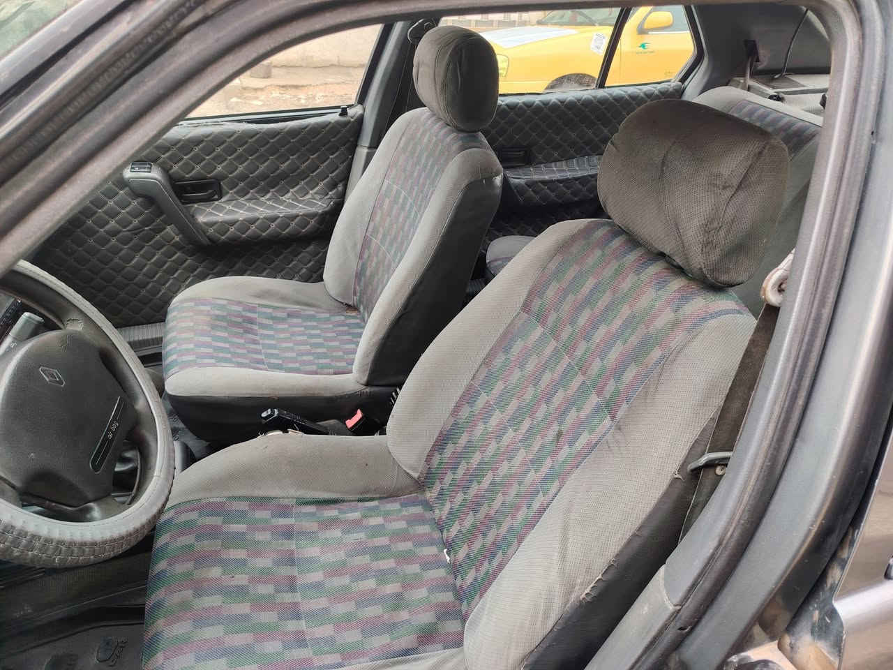 السلام عليكم رينو نفخ للبيع موديل 91 محرك وكير نضاف تايرات وطخم نضيف السياره بلا ضرر كاربون بنزين سياره مال بيت السعر 20 وبيها مجال قليل مكان السياره موصل أيسر ***********
*********** شرط التحويل سنويه خضره
