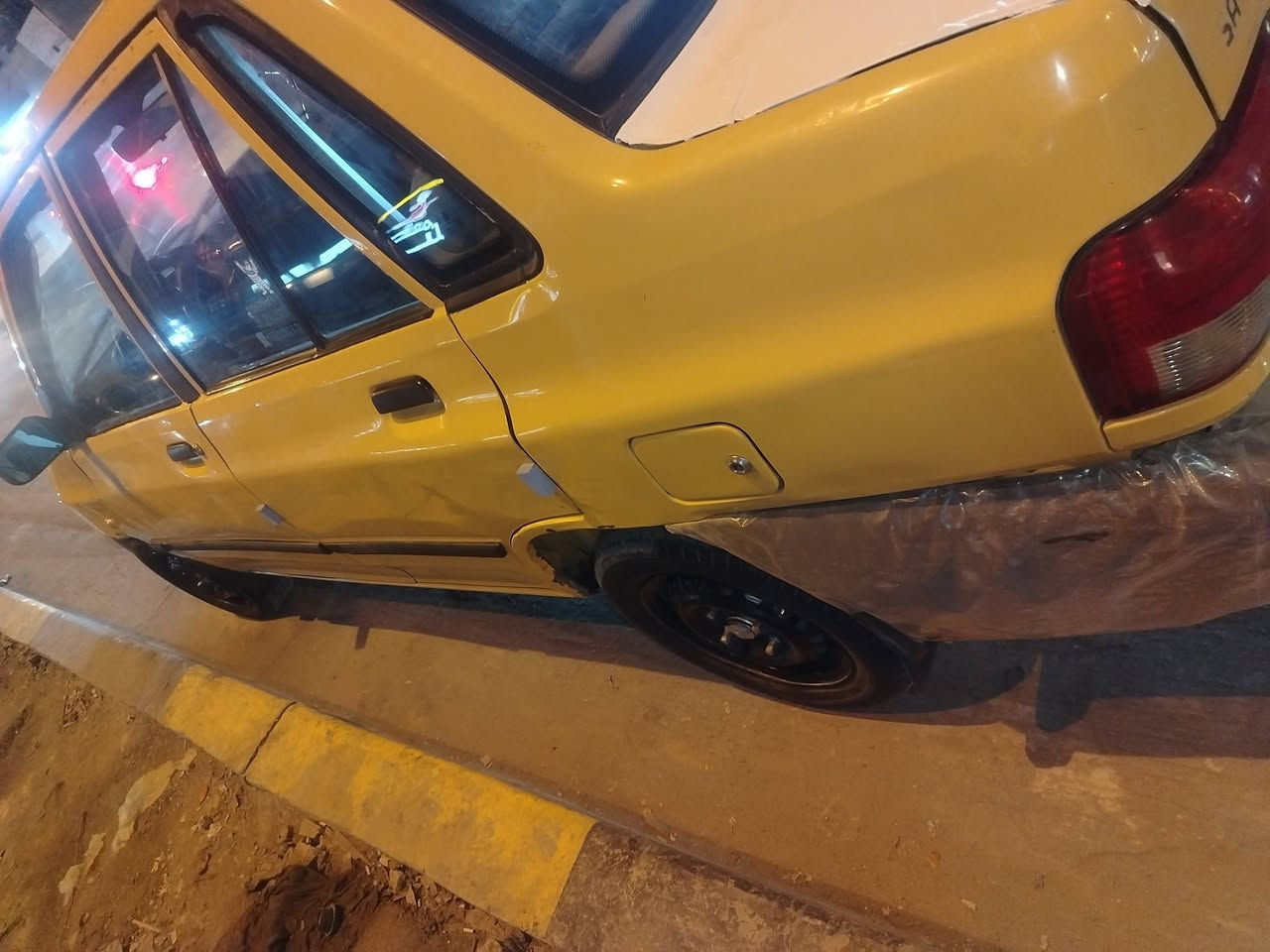 يالله السلام عليكم سايبا للبيع موديل ١٥ جاهزه مصفره تحويل مباشر السعر ٣٠ وبيه مجال الاتصال على الرقم *********** أو *********** مكان بغداد التاجي ابو عضام كير مكينه جدد شواصي بيهن تعمير قليل درجه لاولى تخم تاير جاملغات اماميه تبديل بدون ضرر سياره عليه ادامه كامله متعوب عليه
