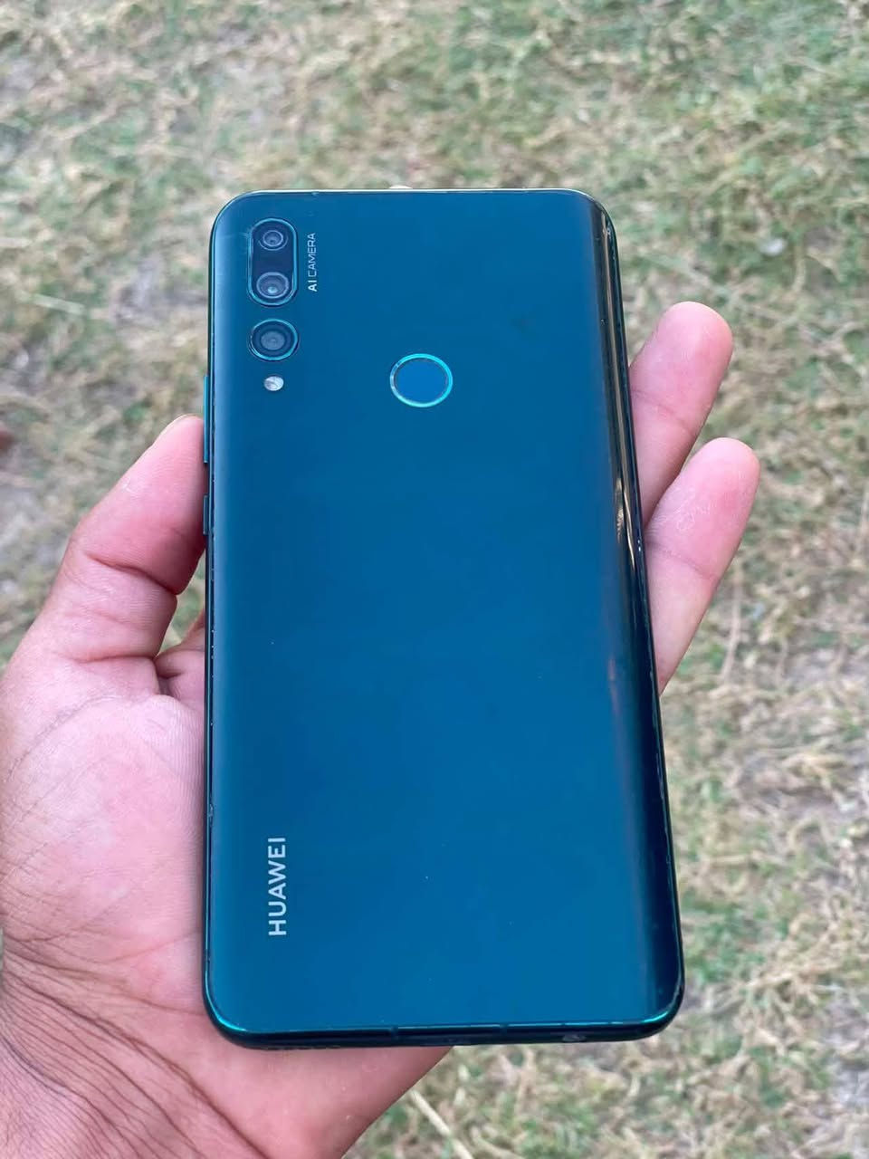 HUAWEI Y9 Prime 2019
مراوس بايفون ١١ او ٨ او ٧
واتساب ***********

