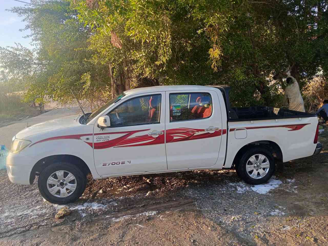 بيكم فلاونزه 2010 رقم واسط .. شاصي 19 مكفوله .. السعر 152 وبيه مجال بسيط اتصال ***********
