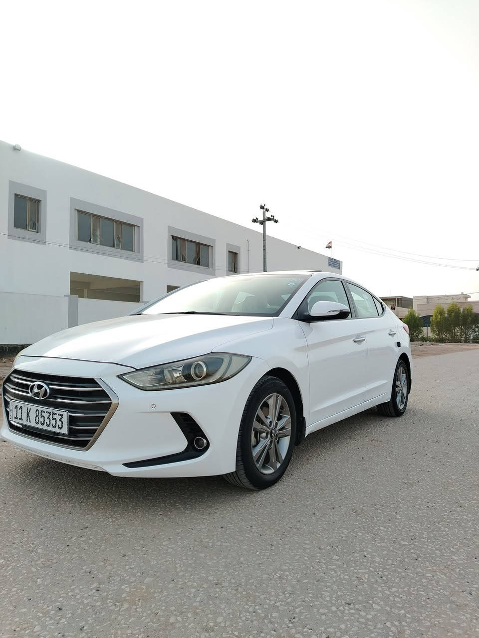 السلام عليكم
النترا 2018  خليجي مكفوله
 كما موضح في السونار ماشيه 135 حقيقي فول عده البصمه كشنات لونين قرميدي داخل صاج رقم بغداد الجديد مالكها بالحله هزه سنويه جديده محرك 2000 دوش بلادي مامفتوح كير محرك صدر تبريد عل وضع شركه المكان حله ابي غرق للإستفسار الاتصال على الرقم
***********
***********
