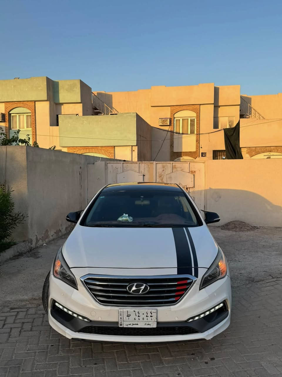 السلام عليكم
للبيع او مرواس حسب القناعه 
سوناتا ٢٠١٥ اسبورت وارد امريكي
حادثه جاملغ خلفي وجنطه 
وهنا صار بيه اطخطخ ومكانات مكشره 
ونصبغت عام 
محرك ٢٤٠٠ جي دي إჂ̤ 
محرك كير بلادي مامفتوح ع الشركه 
موصفات اسبورت 
تبريد قطعتين ثلج 
دواخل لونين 
فول تحكمات استيرن 
٣ وضعيات قياده 
السياره جاهزه من كلشي فضل الله 
رقم بغداد تحويل ثاني يوم 
السعر ٨٨ وبيه مجال بسيط 
*********** زيد 
مكاني بغداد حي الجهاد
