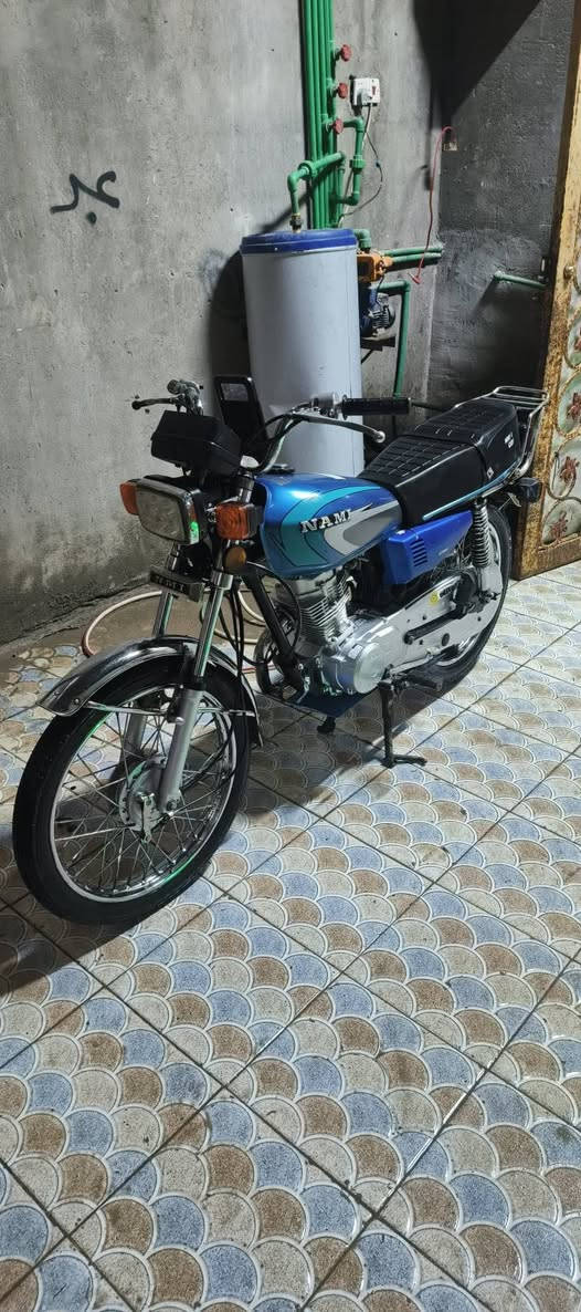 دراجه ايراني نامه شلامجه اصلي تعمير بس شاصيهه صيني ارجع وأكد نامه شلامجه اصلي مو امتياز ومكينه جديده صار شهر ونص من شادهه دراجه جديده السعر 675 رقم بي واتساب ***********
